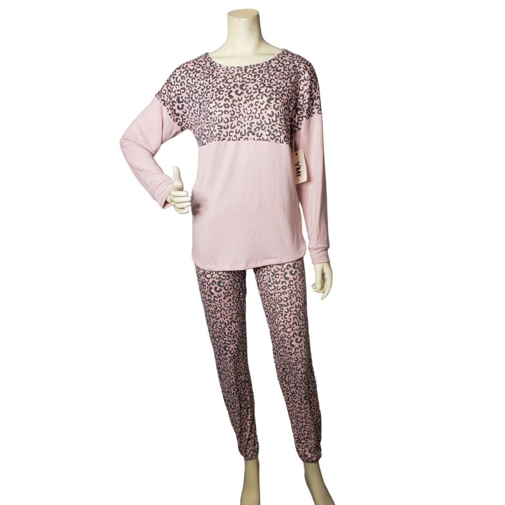 YMI Pink Leopard Pajamas Size Medium NEW